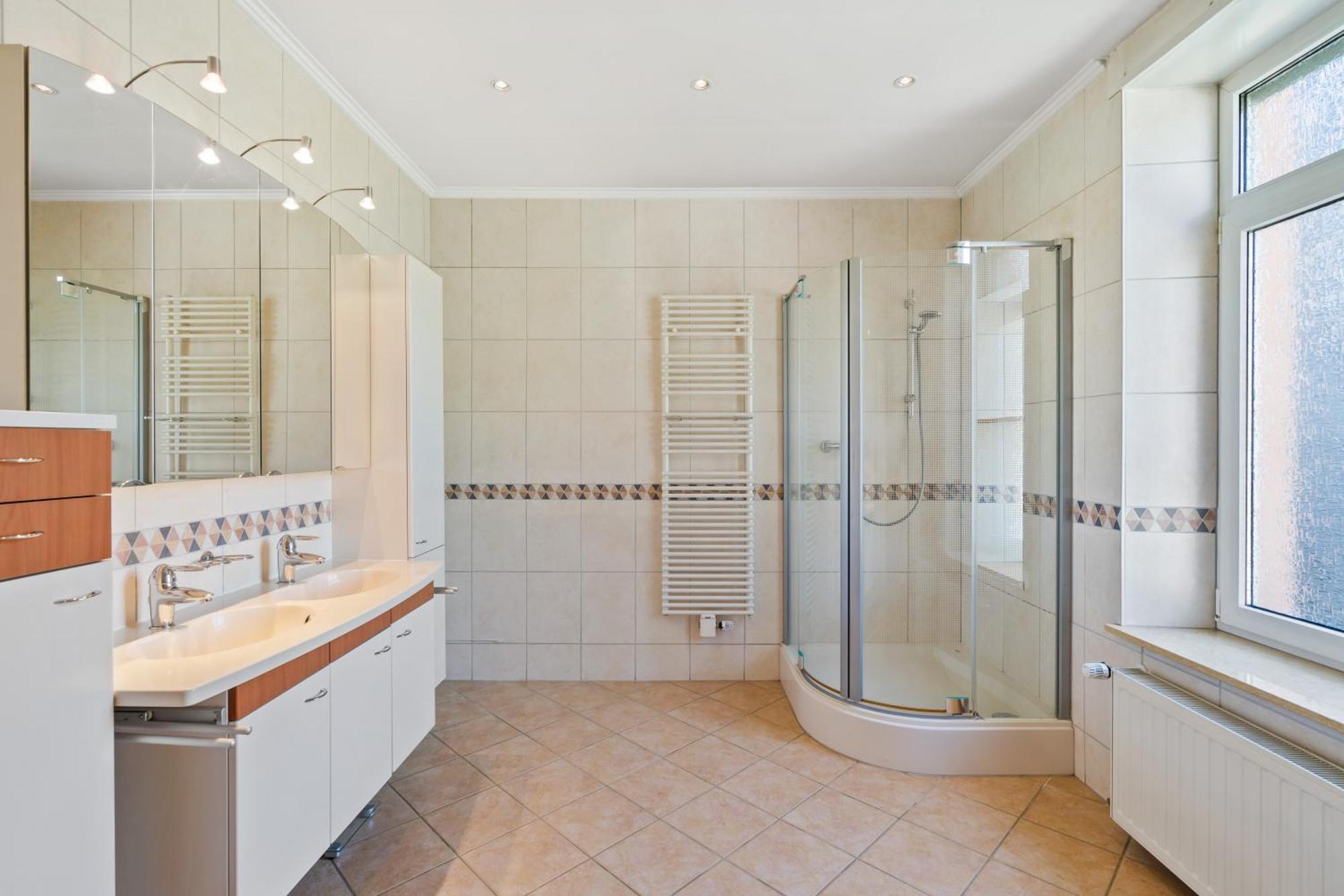 Charming 3-br Townhome Near City Center Apartment Luxemburg